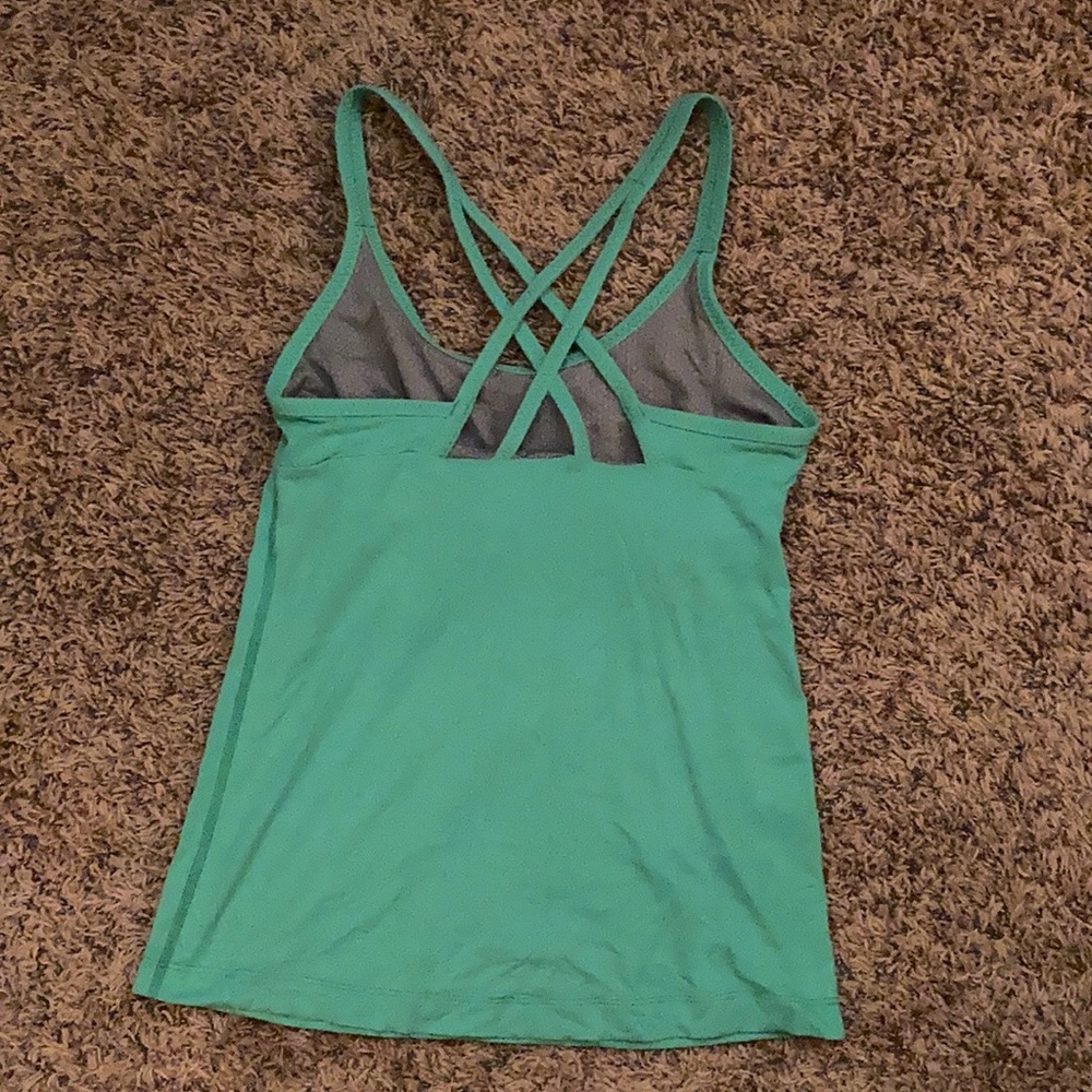 Patagonia strappy workout tank